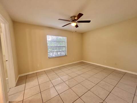 423 Glenwood Drive, West Palm Beach FL - photo 16 of 24