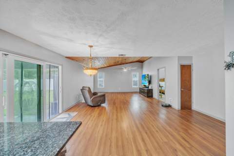 6145 SE Audubon Lane, Hobe Sound FL - photo 8 of 41
