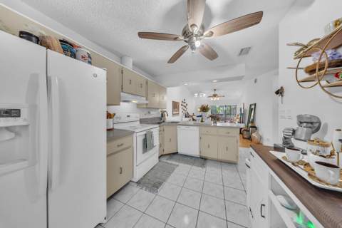 1023 Banks Road #201, Margate FL - photo 7 of 25