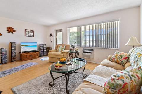 75 Camden Drive #C, West Palm Beach FL - photo 6 of 19