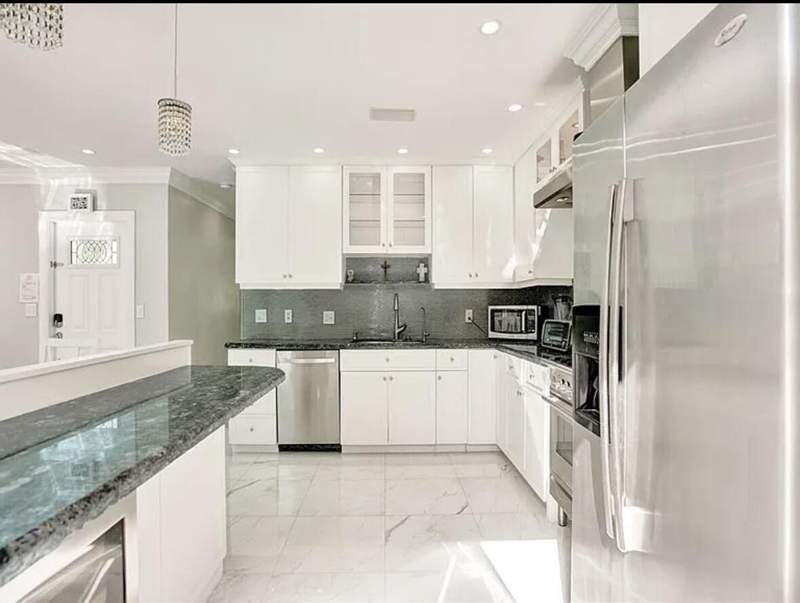 3 bedroom Single Family Residence at 1760 Bel Air Avenue, Bel Air area, Lauderdale-By-The-Sea — photo 3