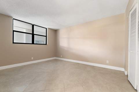 900 Ocean Drive #106, Juno Beach FL - photo 22 of 27