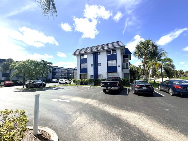 1 bedroom Condominium at 3050 Holiday Springs Boulevard #111, Holiday Springs Village 3 Condo, Margate — photo 5