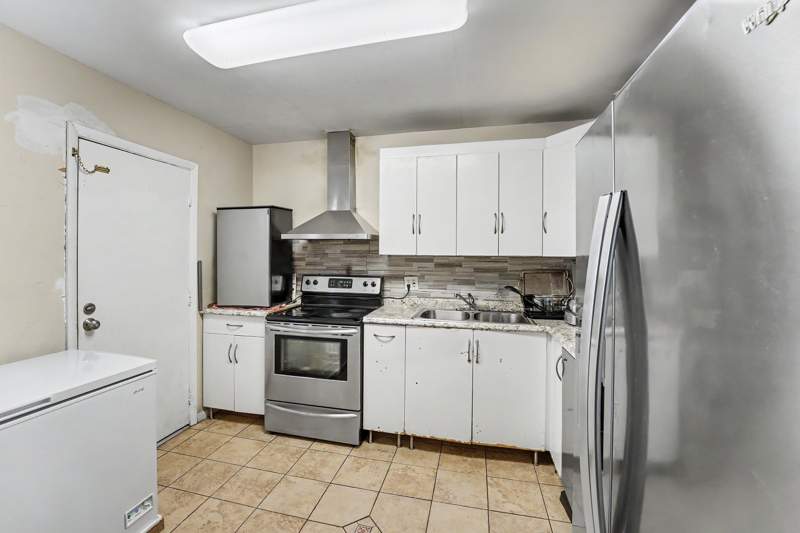 2 bedroom Condominium at 6061 N Falls Cir #110, Inverrary Country Club, Lauderhill — photo 2