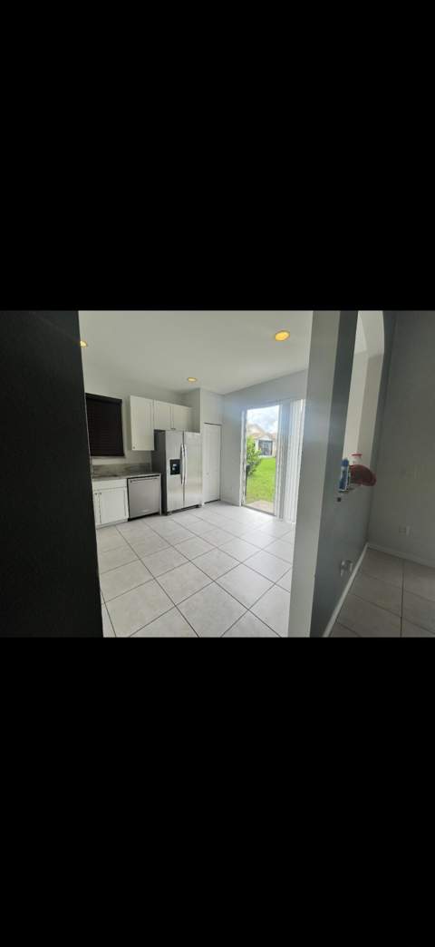 9517 SW Flowermound Circle, Port St. Lucie FL - photo 9 of 19