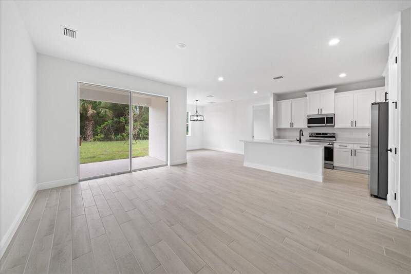 4 bedroom Single Family Residence at 5968 Birch Drive, Indian River Estates Unit 8, Fort Pierce — photo 5