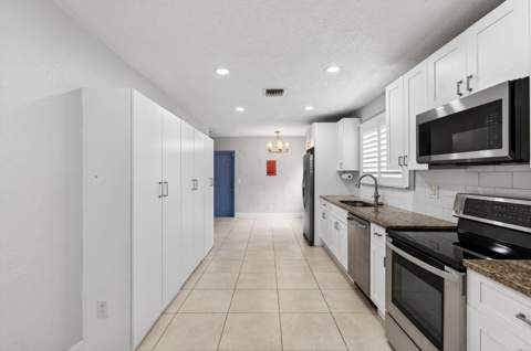 227 N M Street, Lake Worth Beach FL - photo 11 of 43