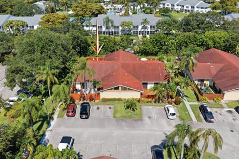 4353 Woodstock Drive #B, West Palm Beach FL - photo 9 of 27