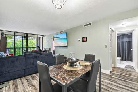 8441 Forest Hills Drive #306, Coral Springs FL - photo 6 of 25