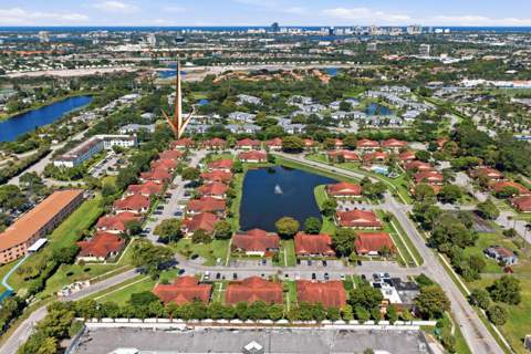 4353 Woodstock Drive #B, West Palm Beach FL - photo 21 of 27
