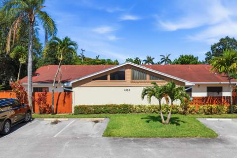 4353 Woodstock Drive #B, West Palm Beach FL - photo 7 of 27