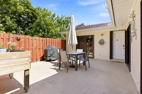 4353 Woodstock Drive #B, West Palm Beach FL - photo 18 of 27