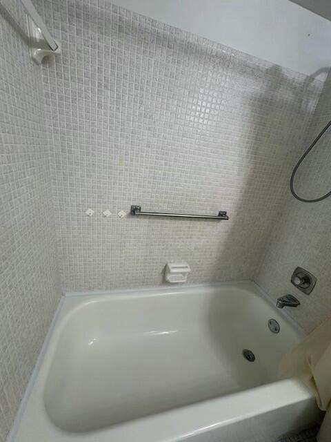 81 Farnham D #81, Deerfield Beach FL - photo 17 of 24