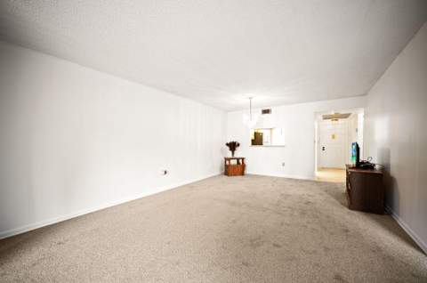 900 Colony Point Circle #121, Pembroke Pines FL - photo 8 of 39