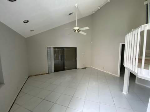 62 Willow Circle, Boynton Beach FL - photo 9 of 30