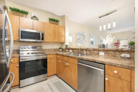 3725 Oleander Terrace, Riviera Beach FL - photo 7 of 22