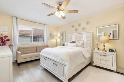 3725 Oleander Terrace, Riviera Beach FL - photo 8 of 22