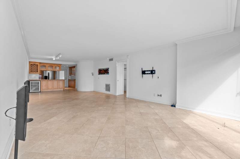 2 bedroom Condominium at 2731 NE 14th St Causeway #115, Garden-Aire Village, Pompano Beach — photo 2