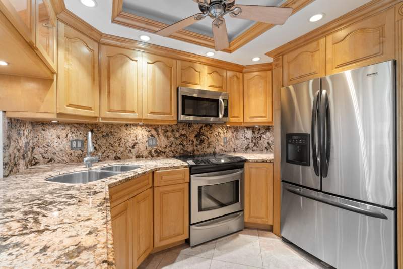 2 bedroom Condominium at 2731 NE 14th St Causeway #115, Garden-Aire Village, Pompano Beach — photo 5