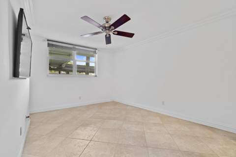 2731 NE 14th St Causeway #115, Pompano Beach FL - photo 17 of 37