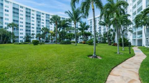 2731 NE 14th St Causeway #115, Pompano Beach FL - photo 23 of 37
