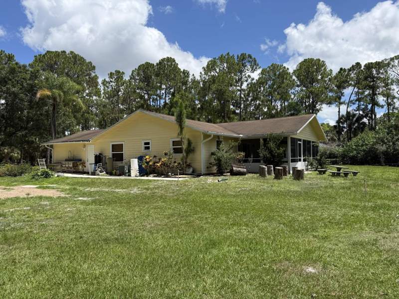 3 bedroom Single Family Residence at 15647 N 116th Ter Terrace, Jupiter Farms, Jupiter Farms — photo 2
