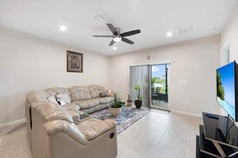 9526 SW Libertas Way, Port St. Lucie FL - photo 10 of 45