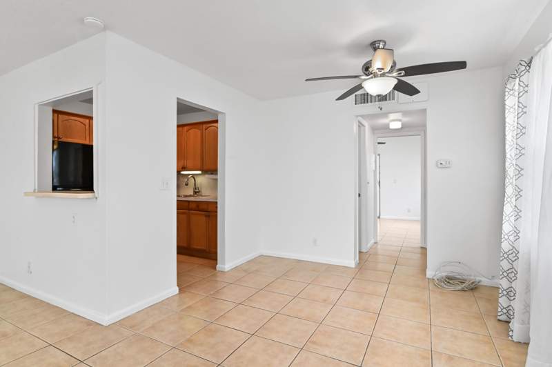 1 bedroom Condominium at 149 Coventry #G, Century Village - Coventry, West Palm Beach — photo 4