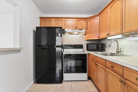 149 Coventry #G, West Palm Beach FL - photo 6 of 21