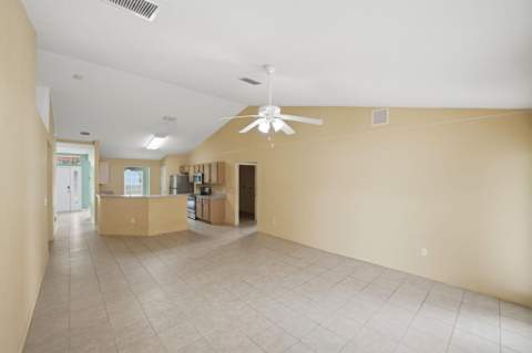 1692 SW Lofgren Avenue, Port St. Lucie FL - photo 16 of 59