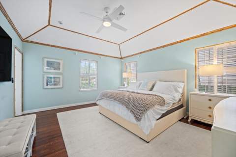 258 Pendleton Avenue, Palm Beach FL - photo 16 of 39
