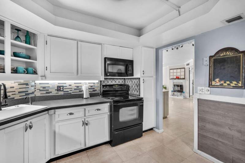 3 bedroom Condominium at 6361 N Falls Cir Drive #408, Inverrary Country Club, Lauderhill — photo 5