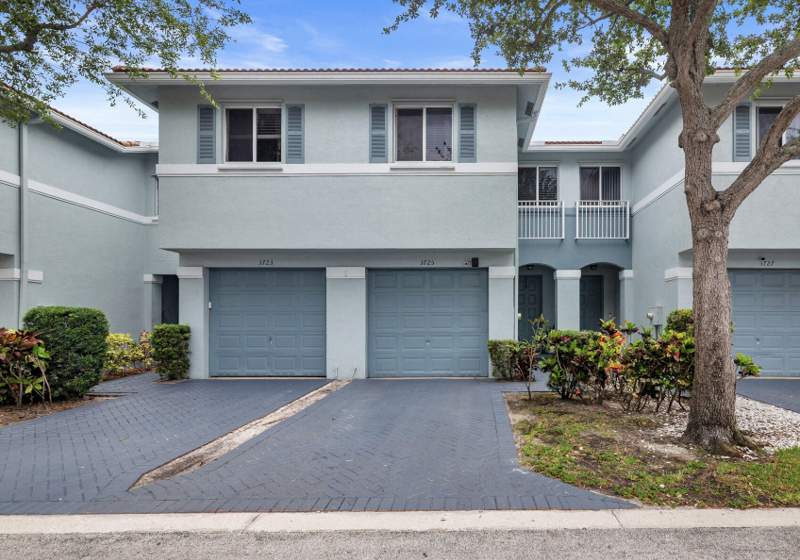 3 bedroom Townhouse at 3725 Oleander Terrace, Sonoma Bay, Riviera Beach — photo 2