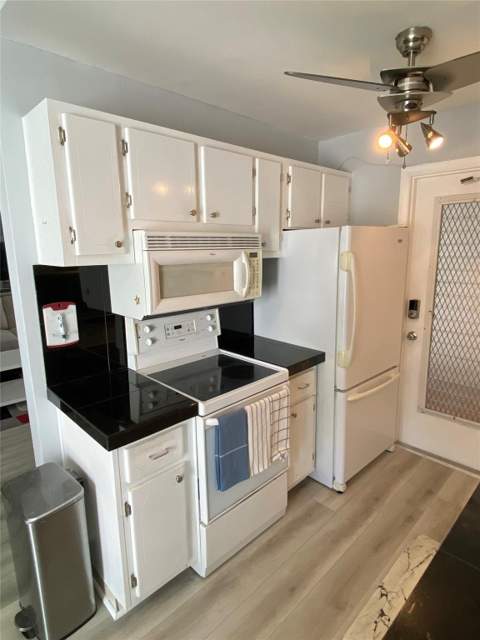 224 Hibiscus Avenue #253, Lauderdale-By-The-Sea FL - photo 11 of 34