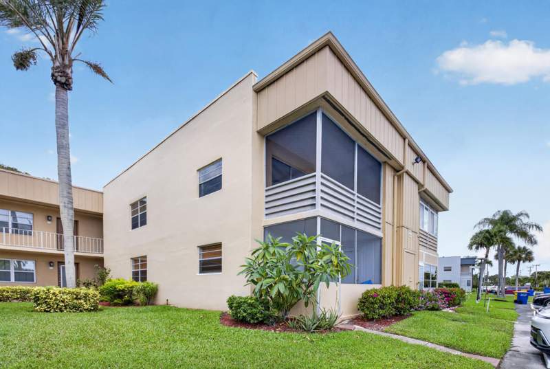 1 bedroom Condominium at 506 E Capri Road #506, Kings Point Capri Condos, Delray Beach — photo 2