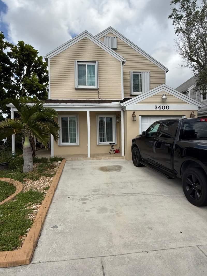 3 bedroom Single Family Residence at 3400 Ivy Way, Meadows Of Miramar, Miramar — photo 2