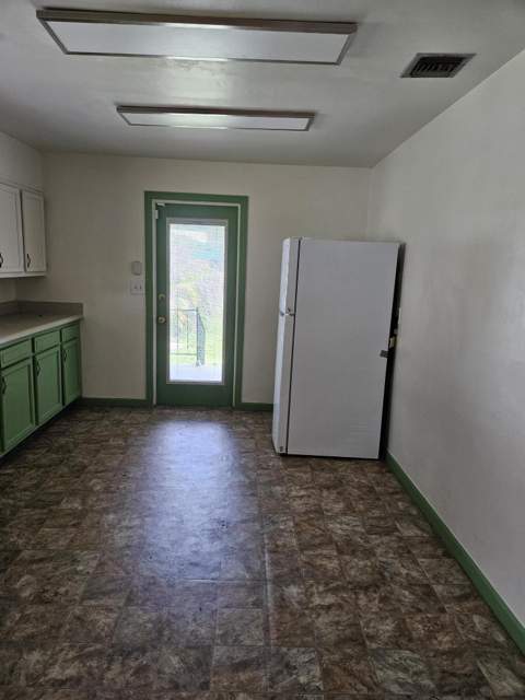 2304 S 41st Street, Fort Pierce FL - photo 9 of 11