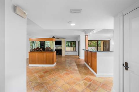 16 Via Lago, Boynton Beach FL - photo 7 of 45