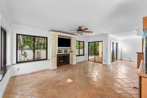 16 Via Lago, Boynton Beach FL - photo 13 of 45