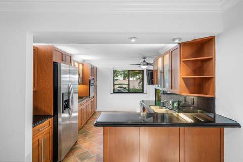 16 Via Lago, Boynton Beach FL - photo 15 of 45