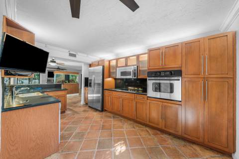 16 Via Lago, Boynton Beach FL - photo 19 of 45