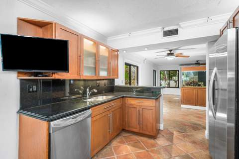 16 Via Lago, Boynton Beach FL - photo 20 of 45