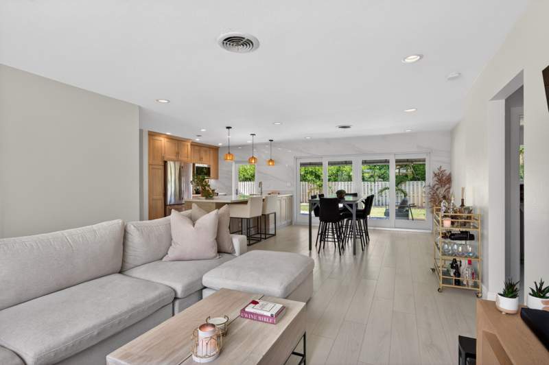 3 bedroom Single Family Residence at 4800 NE 15th Terrace, Coral Heights Sec 3, Oakland Park — photo 3