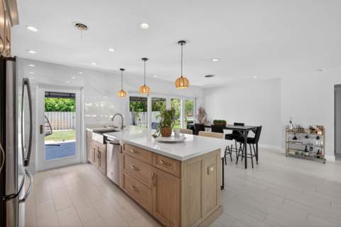 4800 NE 15th Terrace, Oakland Park FL - photo 8 of 38