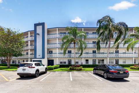 3044 Lincoln C, Boca Raton FL - photo 9 of 100