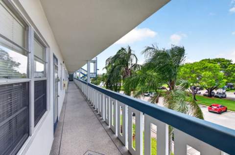 3044 Lincoln C, Boca Raton FL - photo 10 of 100