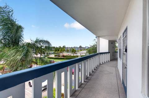 3044 Lincoln C, Boca Raton FL - photo 13 of 100