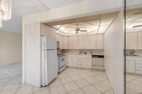 3044 Lincoln C, Boca Raton FL - photo 21 of 100
