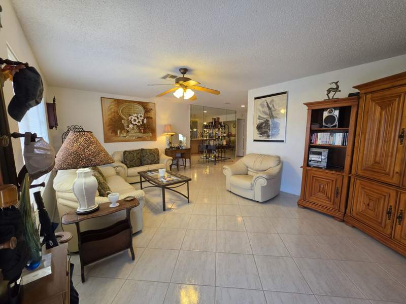3 bedroom Single Family Residence at 5404 Belleville Road, Cypress Lakes 4, West Palm Beach — photo 3