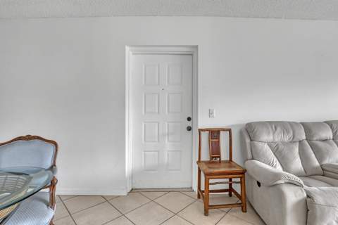 3630 Alder Drive #Apt H1, West Palm Beach FL - photo 6 of 34